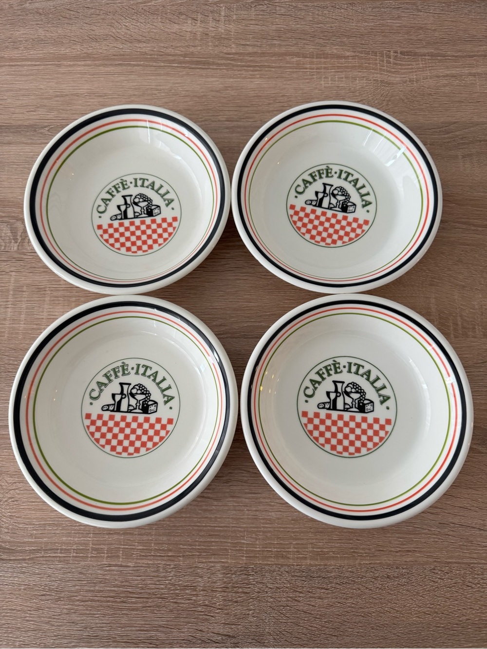 Caffè Italia Ceramic Bowls Set of 4, White
Red & Green Vintage Made in Italy 8”